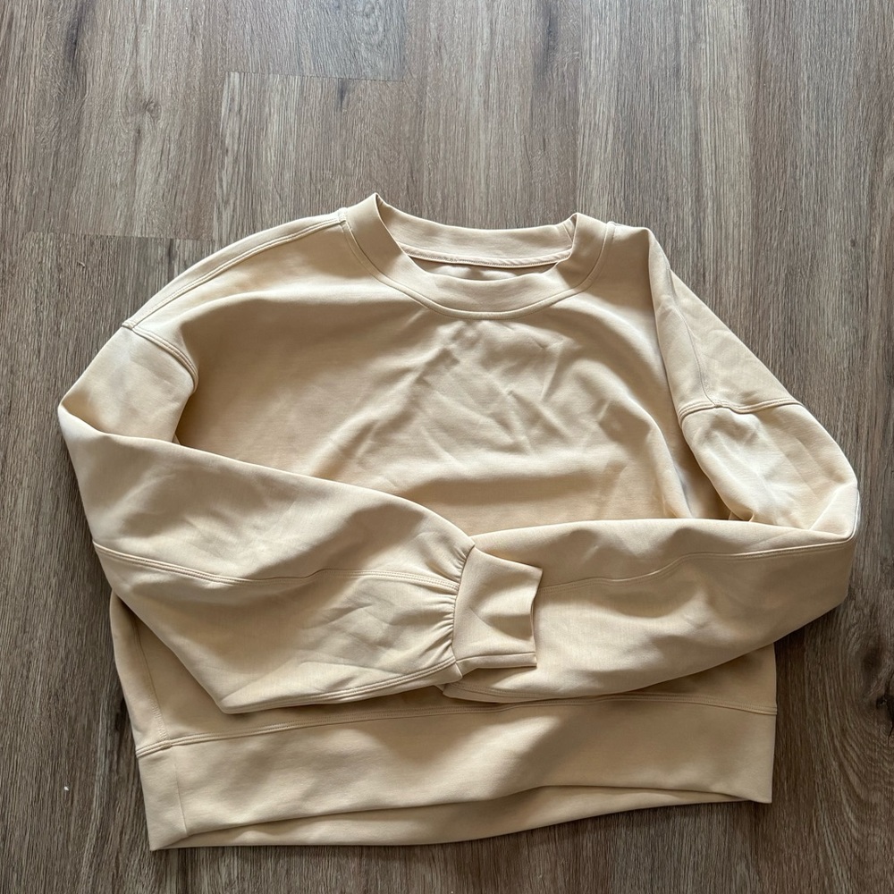 Lululemon soft stream crew